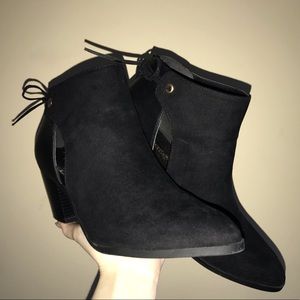 Black Booties w/ Bow